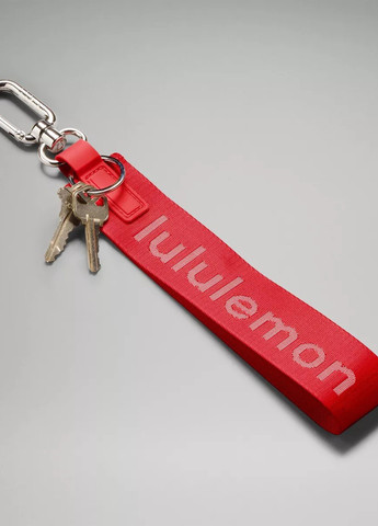 Брелок Lululemon Athletica (348077203)