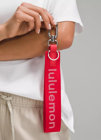 Брелок Lululemon Athletica (348077203)