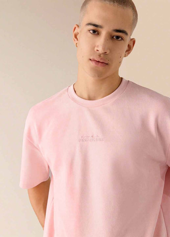 Светло-розовый летний костюм (футболка, шорты) с шортами SHEIN