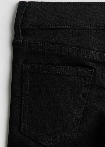 Черные демисезонные слим джинсы H&M
