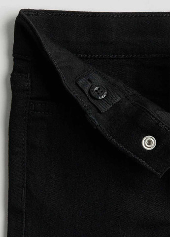 Черные демисезонные слим джинсы H&M