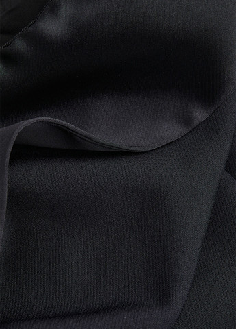 Чорна кежуал, коктейльна сукня з відкритими плечима, футляр H&M однотонна