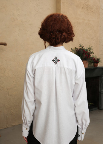 Біла демісезонна класична сорочка з натурального льону. INNOE Блуза
