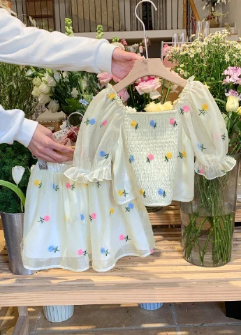 Комбинированный летний костюм (блуза, юбка) SHEIN