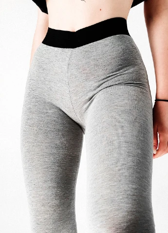 Серые демисезонные леггинсы Boohoo
