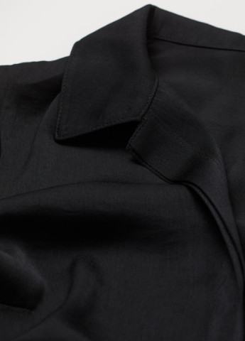 Черное кэжуал короткое платье-рубашка H&M однотонное
