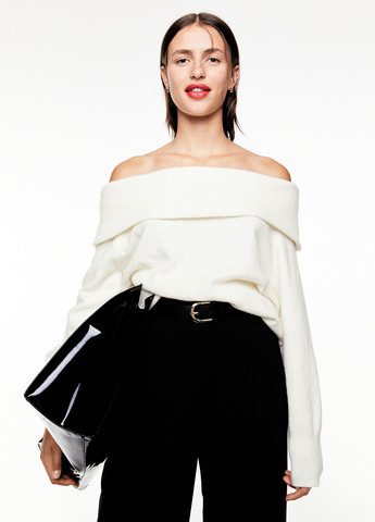 Молочный зимний свитер H&M