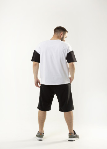 Білий літній костюм чоловічий 'freedom' oversize річний (футболка + шорти) білий з чорним Intruder