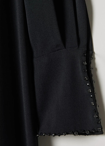 Черное вечернее платье а-силуэт H&M однотонное