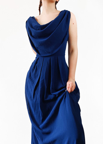 Темно-синее вечернее платье клеш Boohoo однотонное