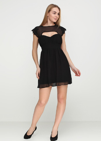Черное коктейльное платье Elise Ryan однотонное