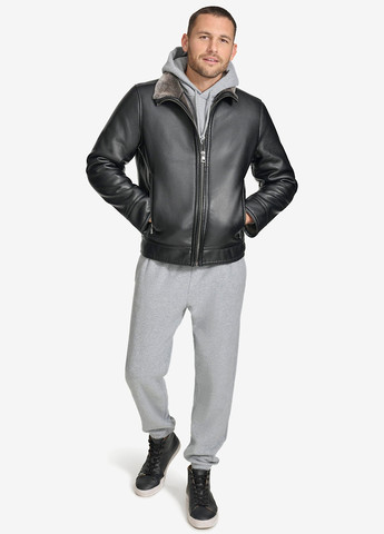 Чорна зимня куртка Calvin Klein