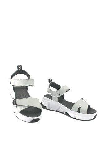 Серые босоножки Mila на липучке с аппликацией