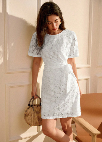 Белое кэжуал платье платье-футболка SHEIN однотонное