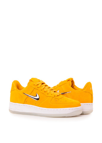 Желтые демисезонные кроссовки Nike