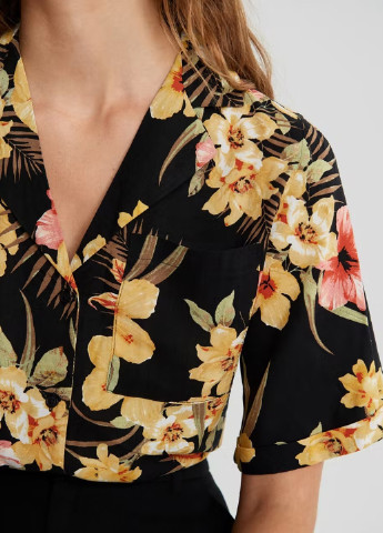 Черная кэжуал рубашка с цветами Gina Tricot