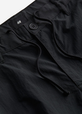 Черные кэжуал демисезонные карго брюки H&M