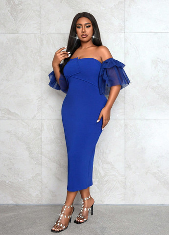 Синее вечернее платье на запах, силуэтная, с открытыми плечами, с открытой спиной SHEIN однотонное