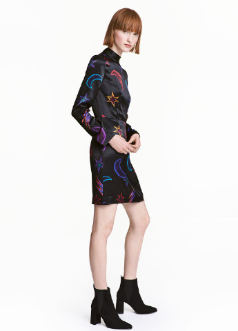 Чорна кежуал сукня футляр H&M зірки