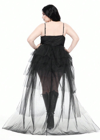 Чорна карнавальний сукня з пишною спідницею, зі шлейфом SHEIN однотонна