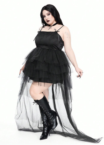 Чорна карнавальний сукня з пишною спідницею, зі шлейфом SHEIN однотонна