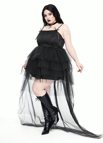 Чорна карнавальний сукня з пишною спідницею, зі шлейфом SHEIN однотонна