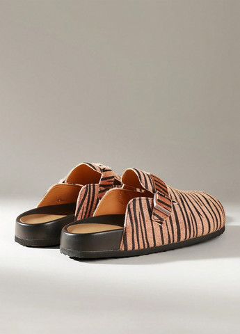 Коричневые туфли SHEIN без каблука с пряжкой