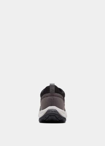 Чорні кросівки демісезон Clarks