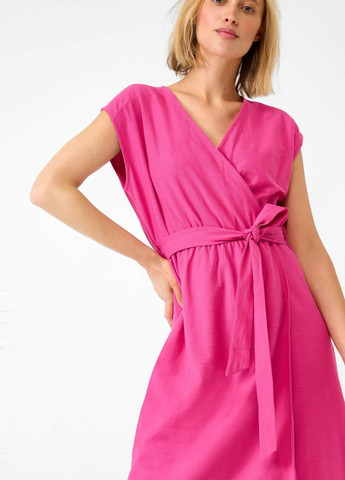 Розовое коктейльное платье на запах Orsay однотонное