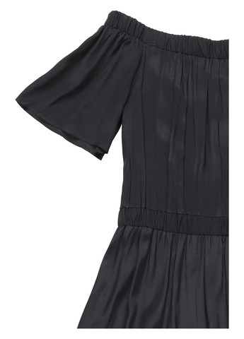 Черное кэжуал платье клеш, с открытыми плечами Kiomi однотонное