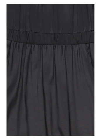 Черное кэжуал платье клеш, с открытыми плечами Kiomi однотонное