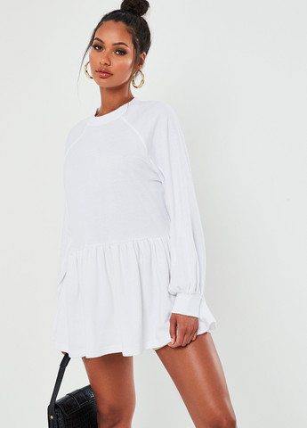 Белое кэжуал платье клеш Missguided с новогодним принтом