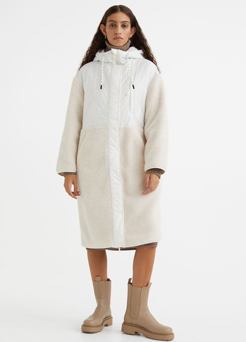 Светло-бежевая демисезонная куртка подовжена зі штучного хутра H&M