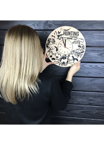 Оригінальний настінний годинник з дерева на тему полювання 7Arts (253567360)