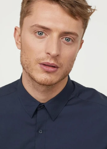 Темно-синяя рубашка однотонная H&M