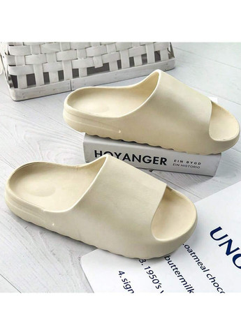 Светло-бежевые кэжуал шлепанцы SHEIN