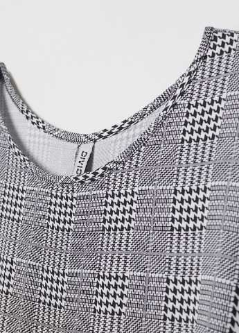 Серое кэжуал платье платье-футболка H&M с узором пье-де-пуль «гусиная лапка»