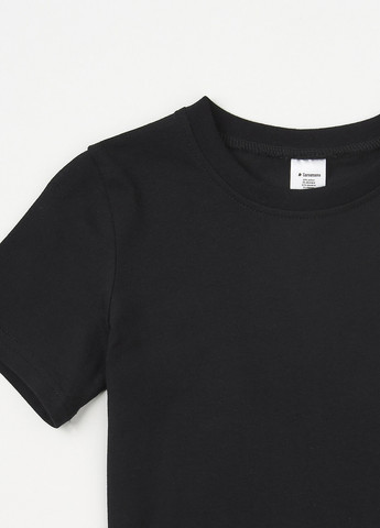 Чорна демісезонна футболка Garnamama
