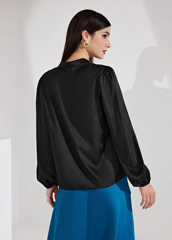 Чёрная блуза SHEIN