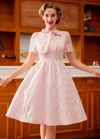 Светло-розовое праздничный платье клеш SHEIN с цветочным принтом