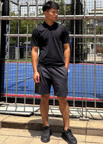 Футболка Uniqlo (372983540)