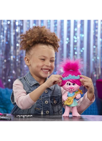 Лялька Розочка DreamWorks Trolls World Tour Pop-to-Rock Poppy Singing Doll Світовий тур (E94115E1) Hasbro (255665085)