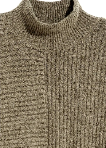 Оливковий (хакі) демісезонний светр джемпер H&M