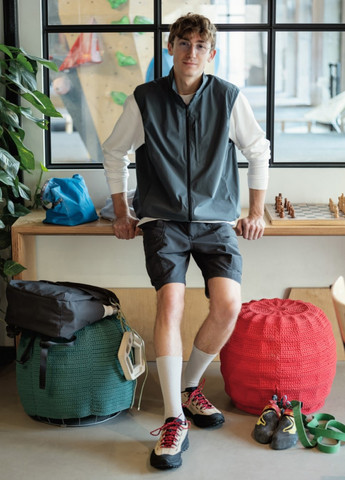 Жилет Uniqlo (340318090)