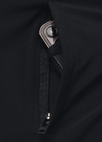 Чорна демісезонна куртка Under Armour