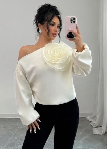 Кремова блуза SHEIN