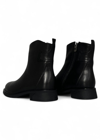 Зимние ботинки Melanda.M без декора