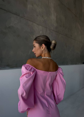 Светло-розовое кэжуал платье с открытыми плечами No Brand однотонное