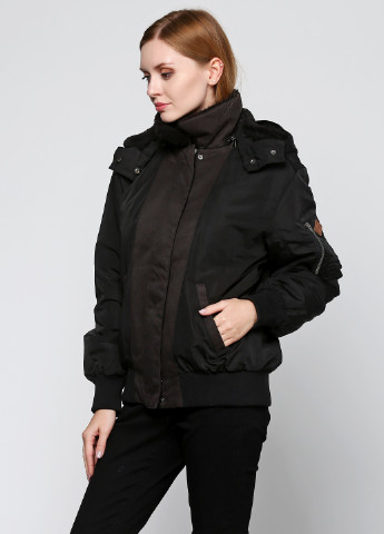 Черная зимняя куртка O'Neill