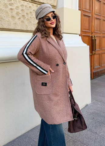 Темно-бежевое демисезонное Пальто двубортное No Brand